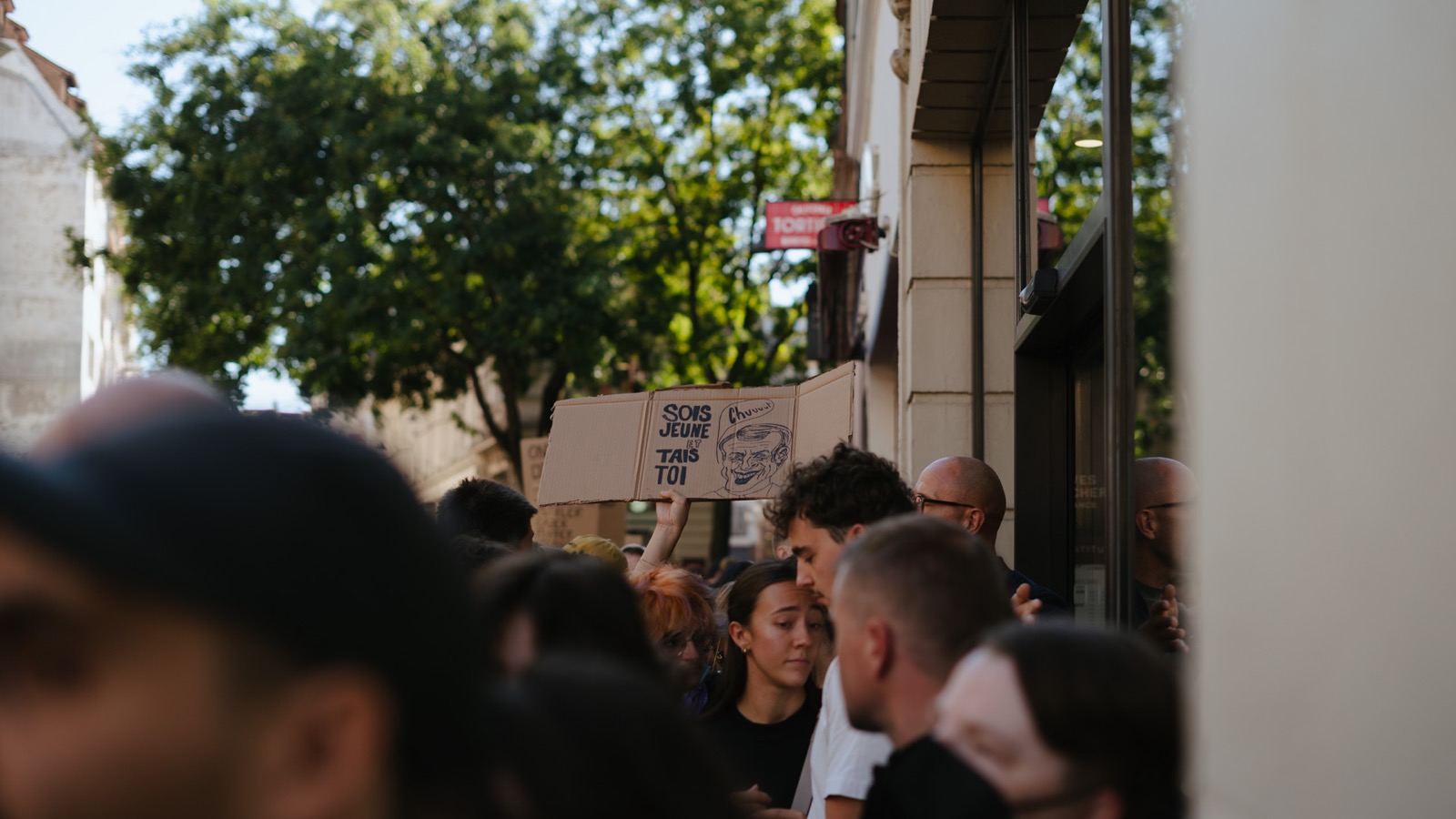 Photographie de blocus d'un lycée