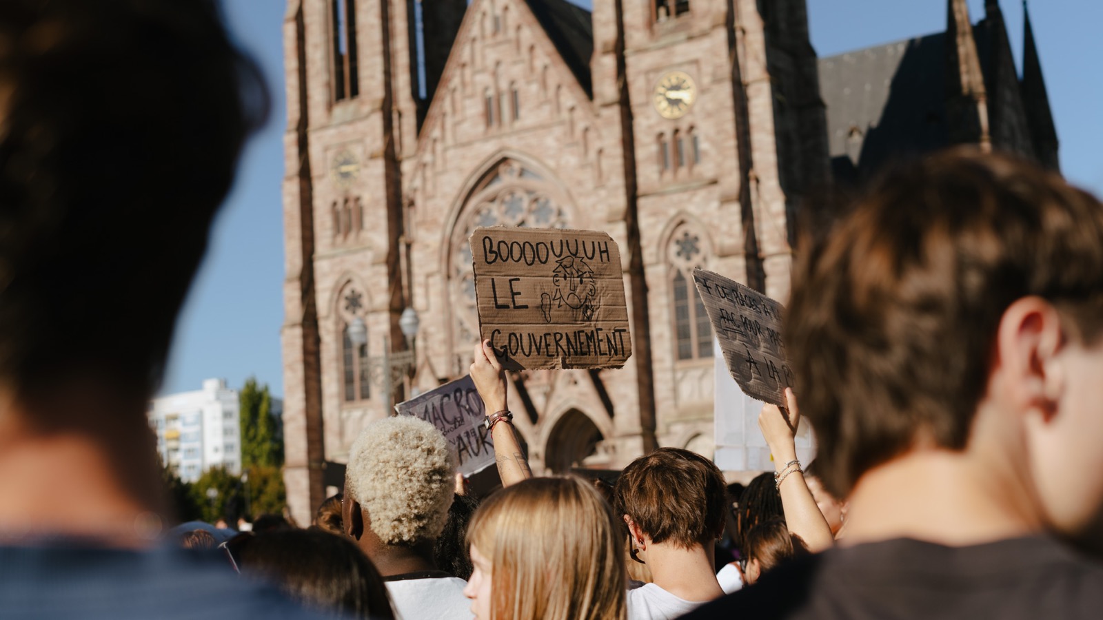 Photographie de blocus d'un lycée