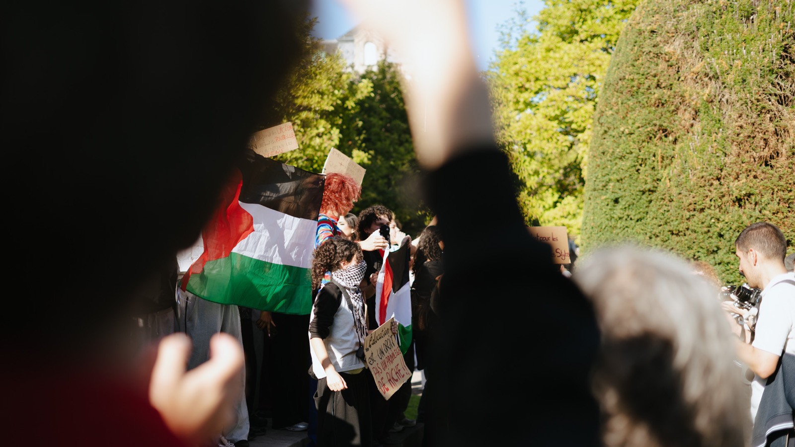 Photographie de blocus d'un lycée